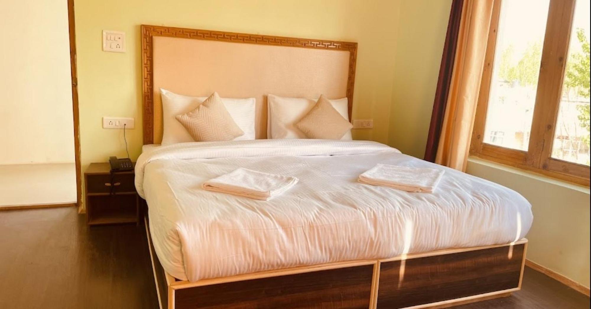 Tih Hotel Jorchung Leh Zewnętrze zdjęcie