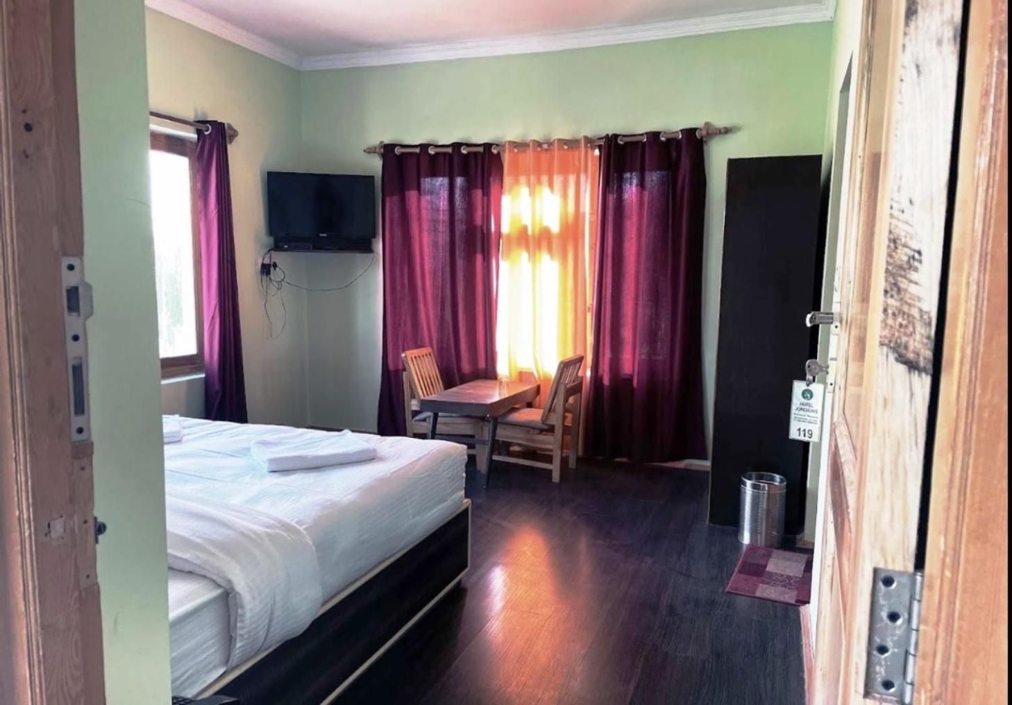 Tih Hotel Jorchung Leh Zewnętrze zdjęcie
