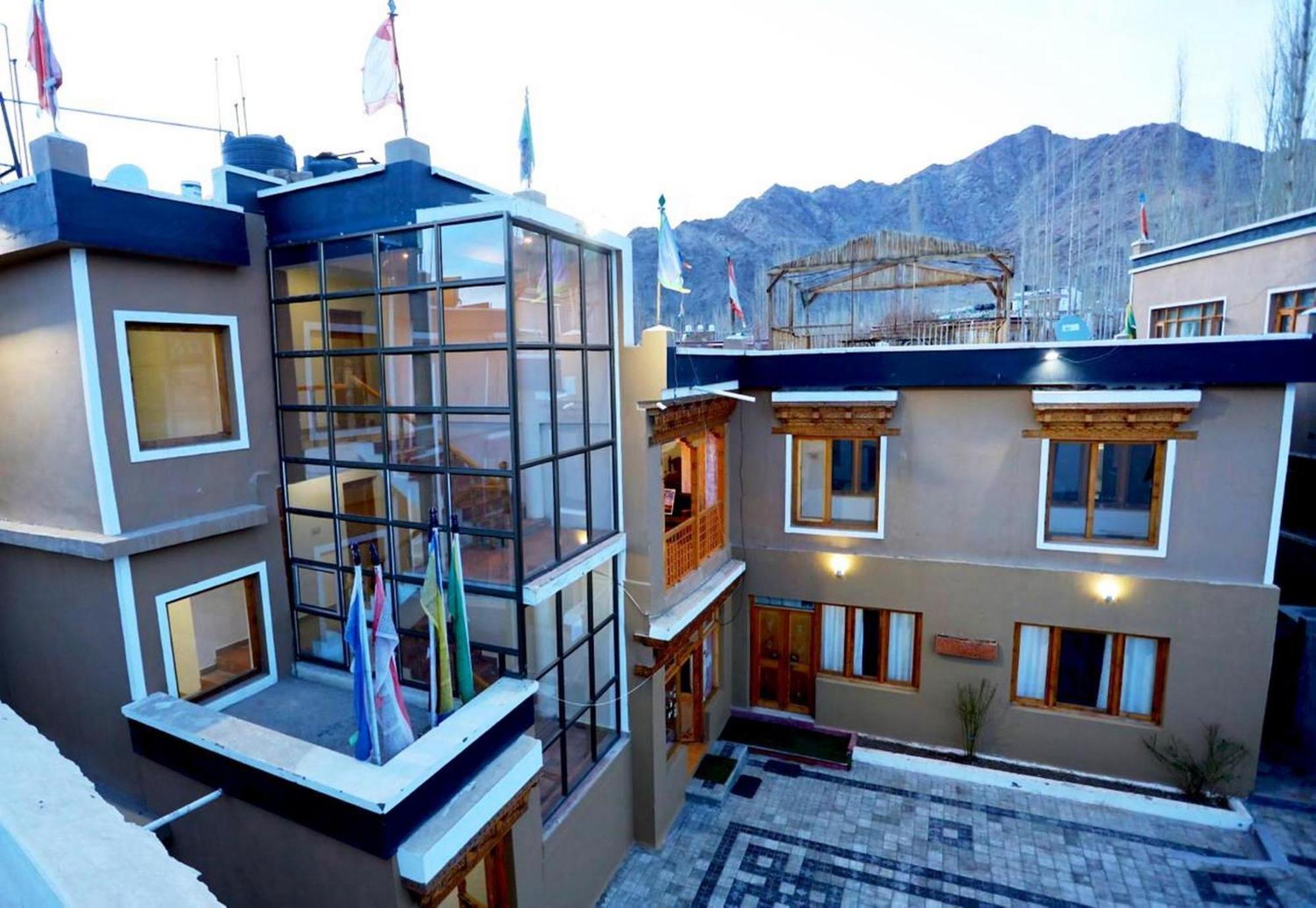 Tih Hotel Jorchung Leh Zewnętrze zdjęcie